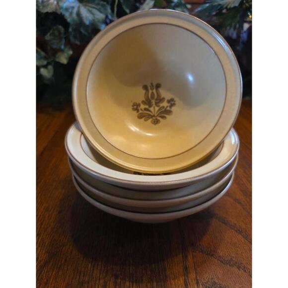 Set of 4 Pfaltzgraff Village Design Cereal Salad Soup Bowls 6-1/8" x 2" - Picture 1 of 6